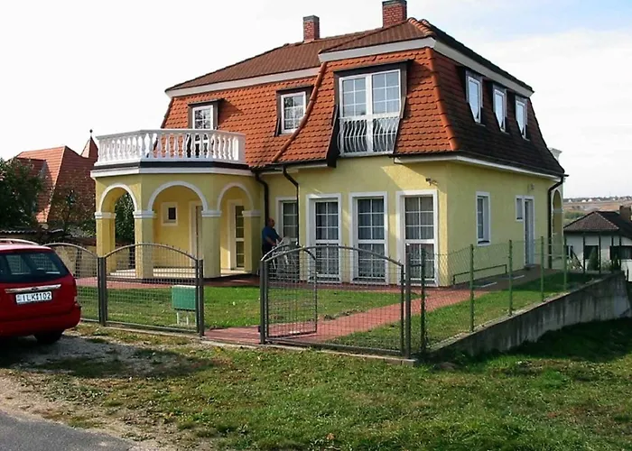 Apartment In - Balaton 18946